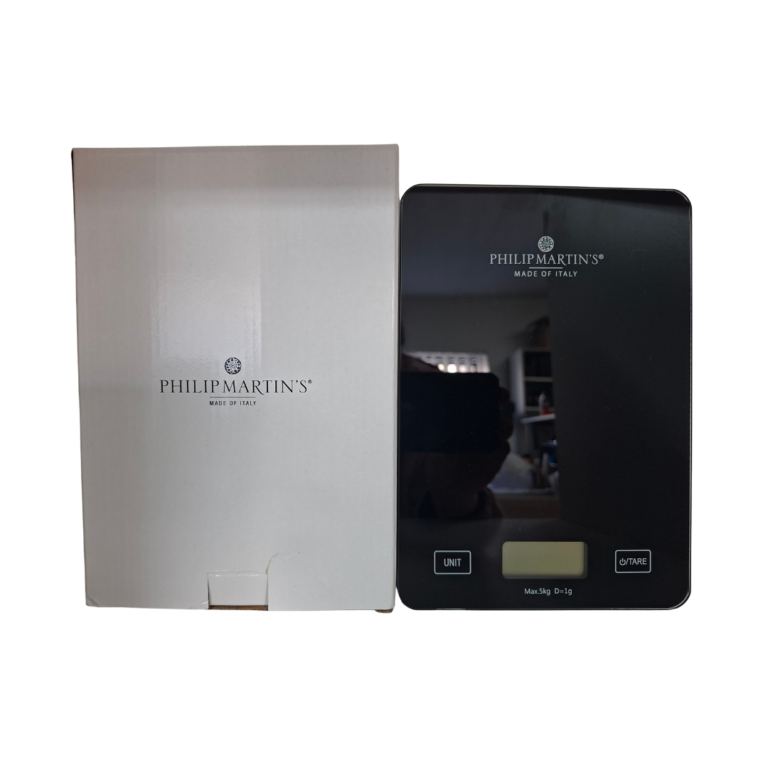 Philip Martins Scale – Rapple Philip Martin's digital salon colour scale with its presentation box