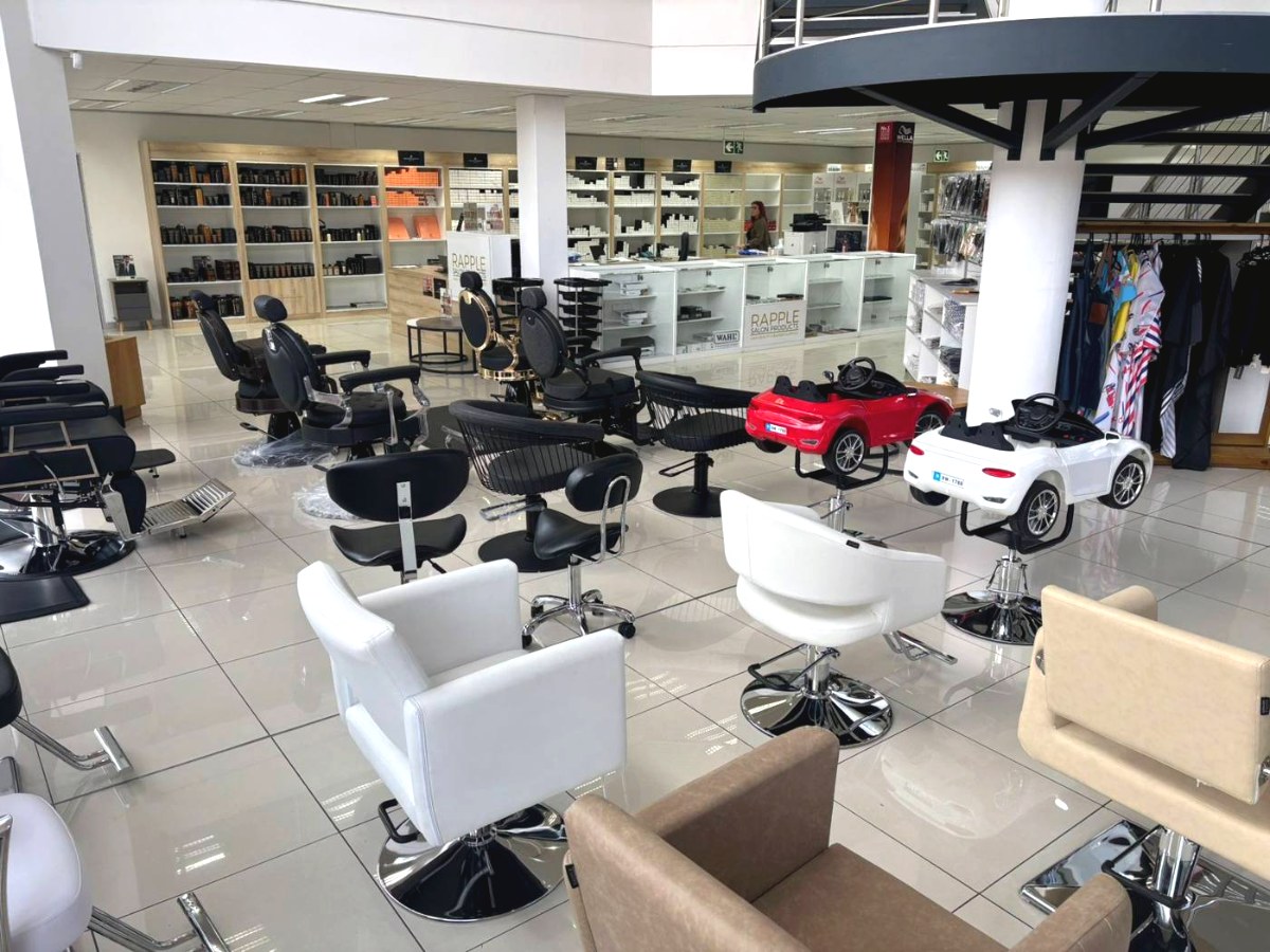 Rapple Northriding showroom salon floor